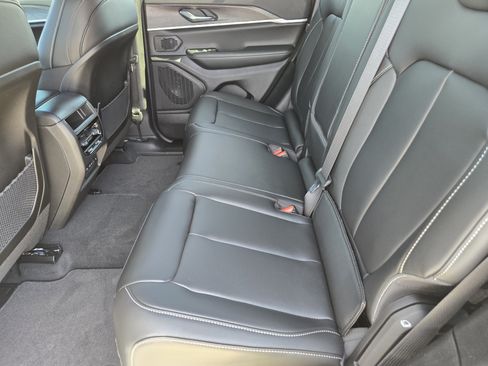 New 2026 Jeep Grand Cherokee Limited AWD/4WD image 20