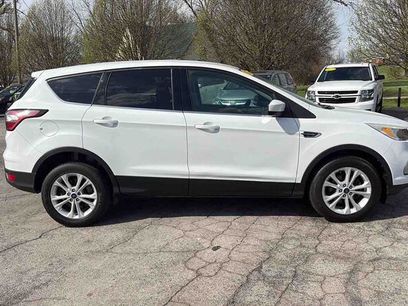 Used 2017 Ford Escape SE