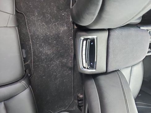 Used 2021 Cadillac XT6 Sport AWD/4WD image 15