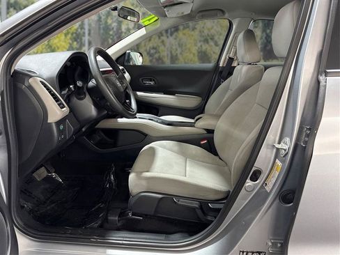 Used 2021 Honda HR-V LX image 9