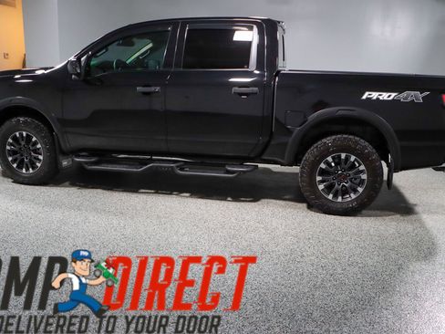 Used 2021 Nissan Titan PRO-4X w/ Pro-4x Utility Package image 10