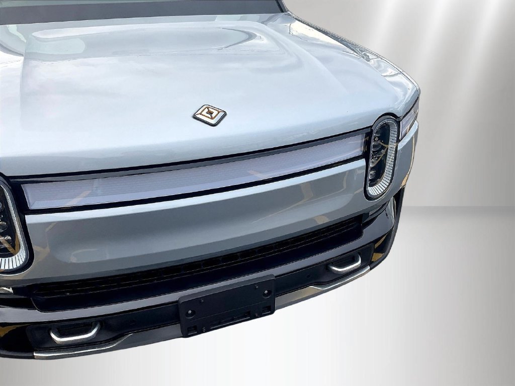 Used 2024 Rivian R1S Adventure Quad AWD/4WD image 32