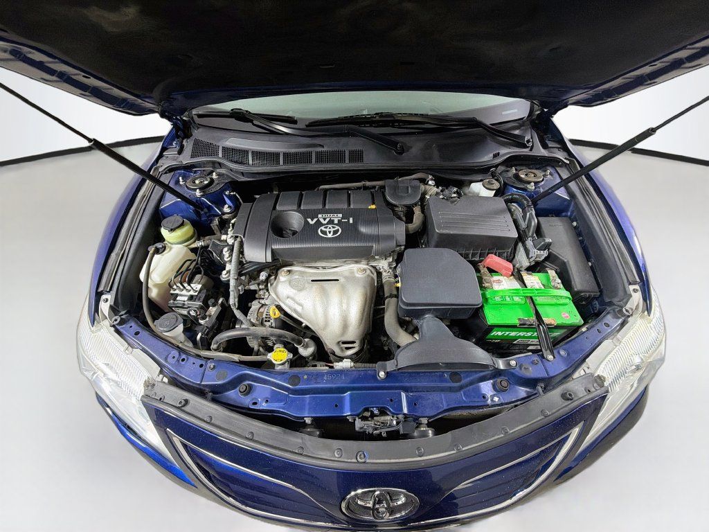Used 2010 Toyota Camry LE FWD image 25