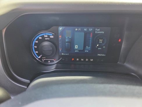 Used 2023 Ford Bronco Badlands image 28