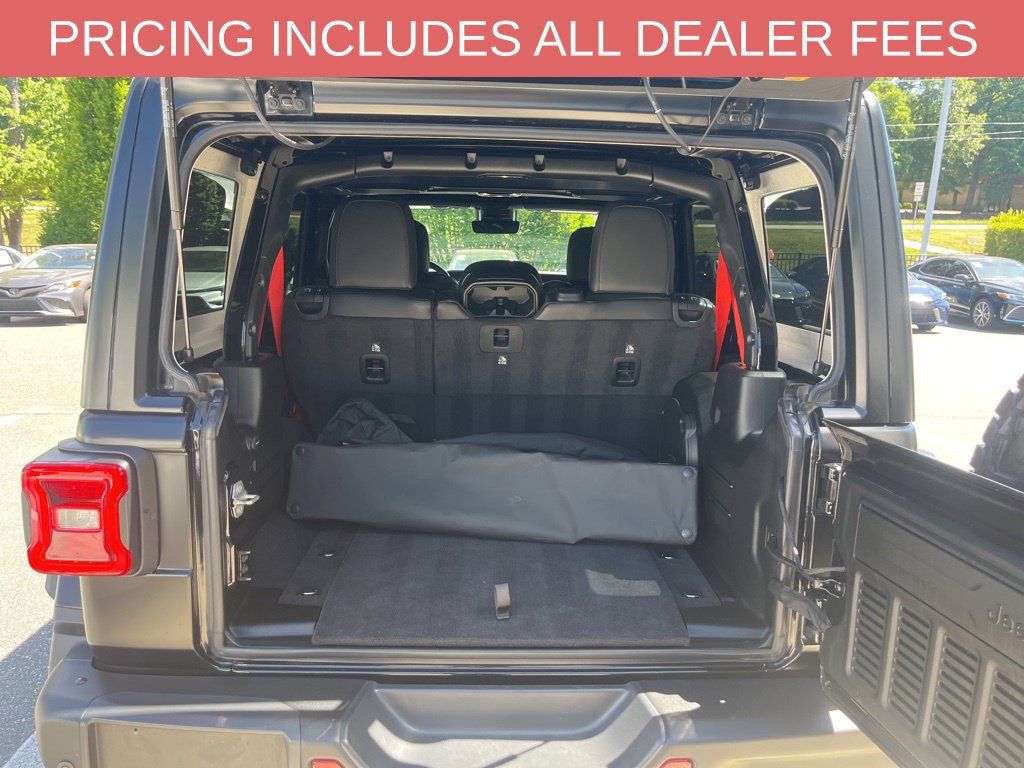 Used 2023 Jeep Wrangler Unlimited Rubicon 392 AWD/4WD image 9