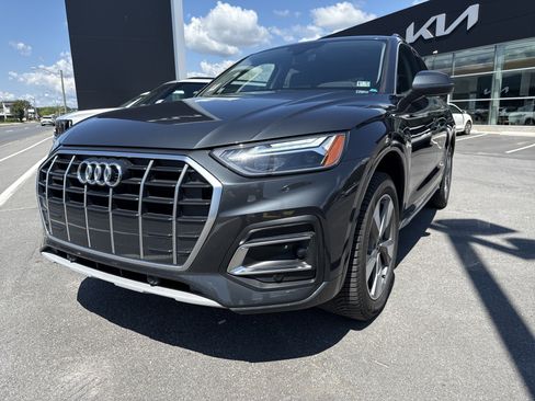 Used 2023 Audi Q5 2.0T Premium w/ Convenience Package AWD/4WD image 8
