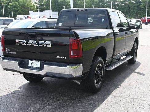 Used 2025 RAM 2500 Laramie AWD/4WD image 11