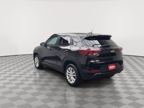 Certified 2024 Chevrolet TrailBlazer LS w/ LS Convenience Package image 2