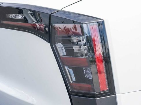 New 2026 Nissan Kicks SV image 8