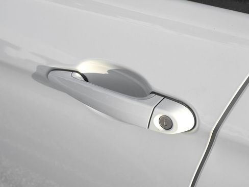 Used 2018 BMW 320i Sedan image 44