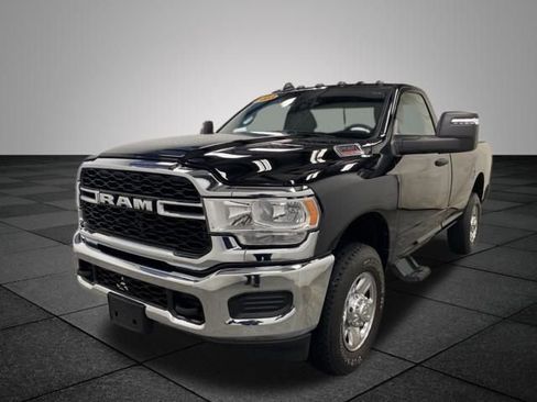 Used 2023 RAM 2500 Tradesman image 3