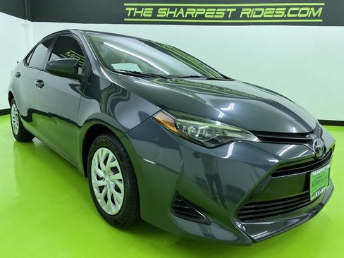 Used 2019 Toyota Corolla LE FWD image 2