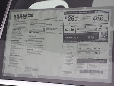 New 2025 Volvo XC40 B5 Core w/ Climate Package image 18