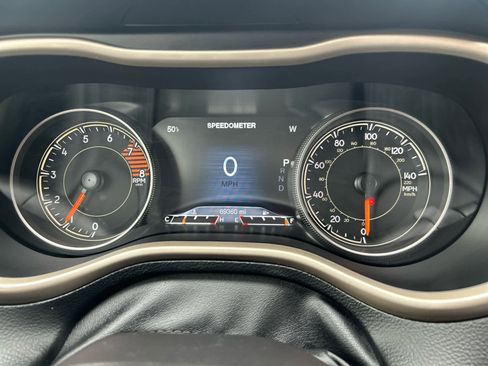 Used 2017 Jeep Cherokee High Altitude AWD/4WD image 16