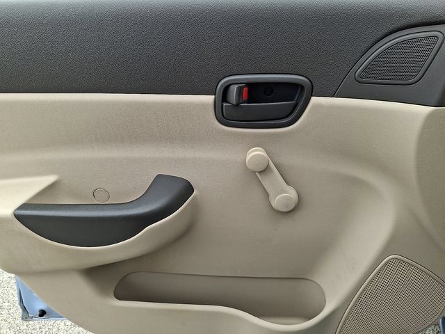 Used 2011 Hyundai Accent GLS FWD image 12