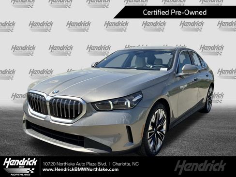 Certified 2026 BMW 530i RWD image 1