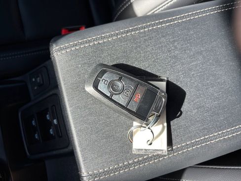 Used 2025 Ford Bronco Outer Banks image 33