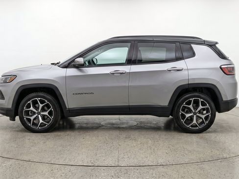 Used 2025 Jeep Compass Limited AWD/4WD image 5