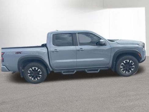 Used 2023 Nissan Frontier PRO-4X w/ Pro Convenience Package image 2