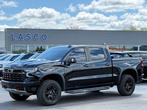 Used 2022 Chevrolet Silverado 1500 ZR2 w/ Technology Package AWD/4WD image 1
