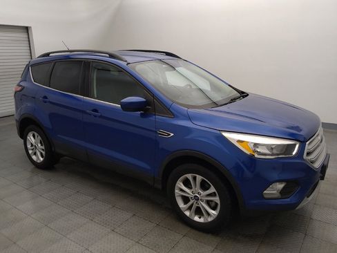 Used 2018 Ford Escape SE FWD image 11