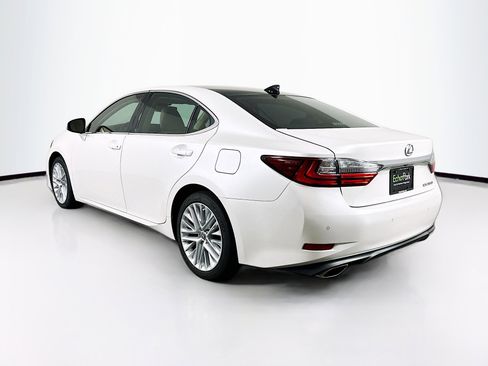 Used 2018 Lexus ES 350 w/ Ultra Luxury Package FWD image 5