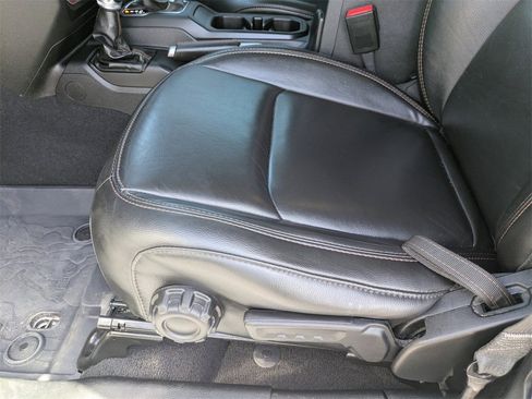 Used 2021 Jeep Wrangler Unlimited Rubicon w/ Trailer Tow Package image 24