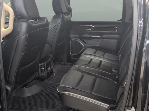 Used 2019 RAM 1500 Laramie AWD/4WD image 19