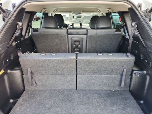 Used 2022 Mitsubishi Outlander SE image 38