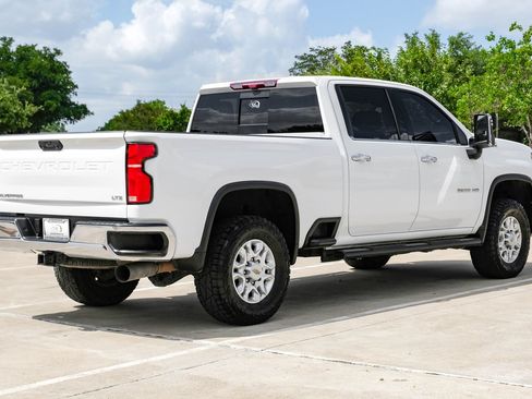 Used 2025 Chevrolet Silverado 2500 LTZ w/ LTZ Premium Package AWD/4WD image 8