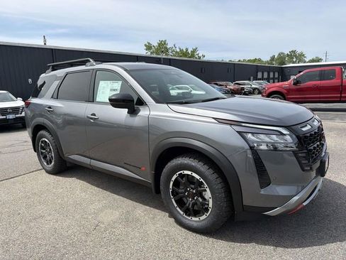 New 2026 Nissan Pathfinder Rock Creek AWD/4WD image 3