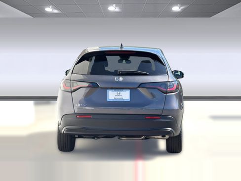 Certified 2026 Honda HR-V LX image 10