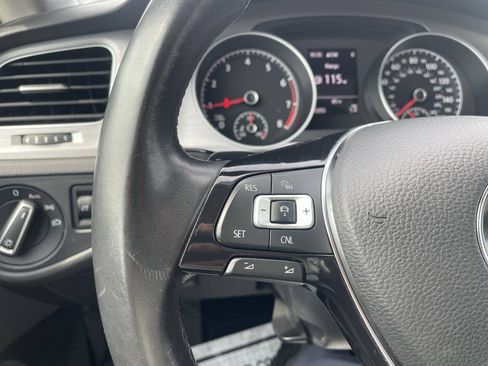 Used 2016 Volkswagen Golf Limited Edition FWD image 37
