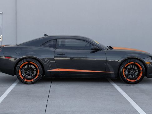 Used 2013 Chevrolet Camaro SS RWD image 10