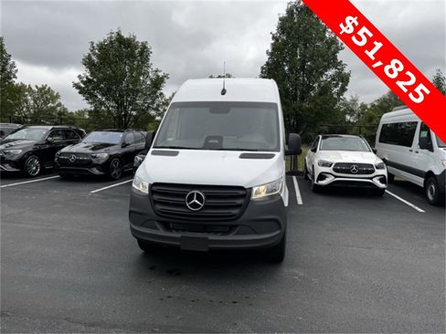 New 2025 Mercedes-Benz Sprinter 2500 image 2