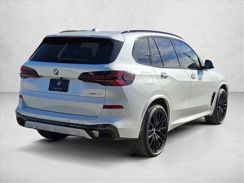 New 2026 BMW X5 xDrive40i w/ M Sport Package image 2