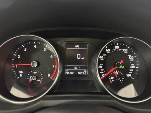 Used 2018 Volkswagen Passat 2.0T R-Line image 15