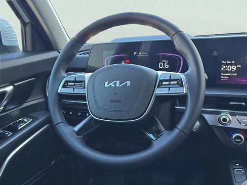 New 2025 Kia Telluride S AWD/4WD image 18