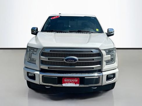 Used 2017 Ford F150 Platinum w/ Equipment Group 701A Luxury AWD/4WD image 4