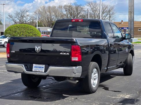 Used 2024 RAM 1500 Classic SLT AWD/4WD image 12