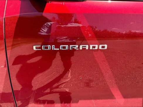 Used 2024 Chevrolet Colorado LT w/ LT Convenience Package II RWD image 21