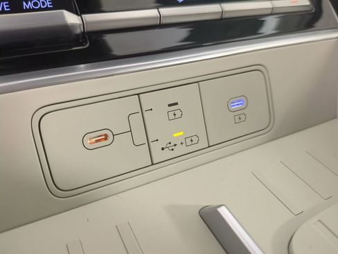 Certified 2026 Hyundai Santa Fe SE image 25