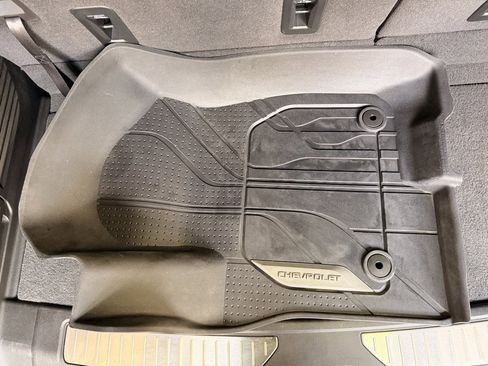 Used 2024 Chevrolet Tahoe Z71 image 10