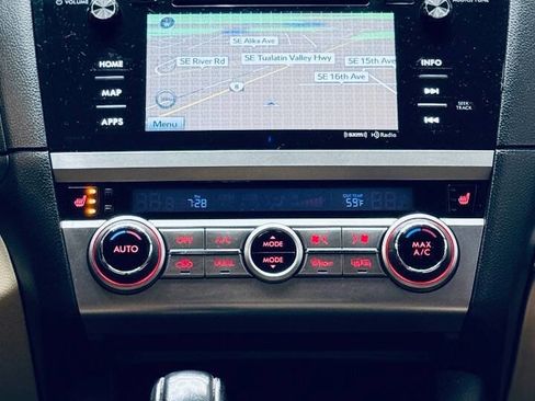 Used 2015 Subaru Outback 2.5i Limited image 15