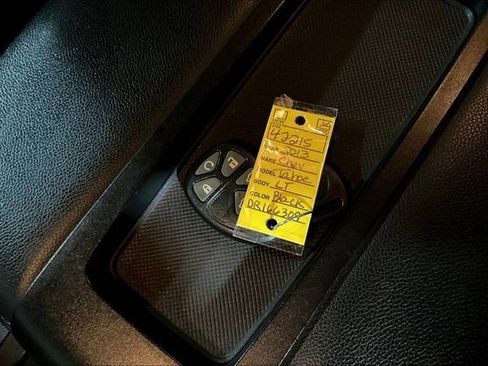 Used 2013 Chevrolet Tahoe LT w/ Luxury Package image 25