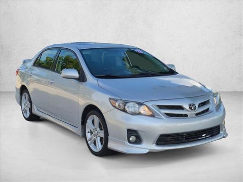 Used 2013 Toyota Corolla S w/ Premium Pkg FWD image 3