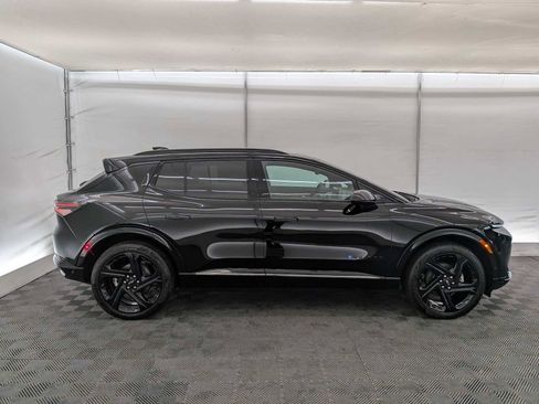 New 2026 Chevrolet Equinox EV RS image 7