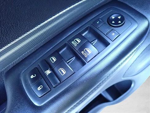 Used 2020 Dodge Durango GT image 17