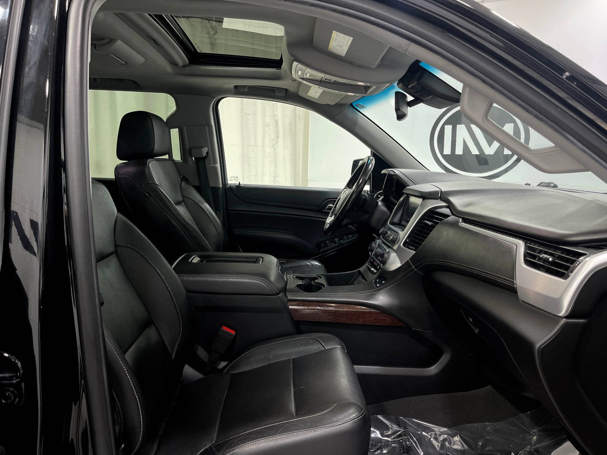 Used 2019 GMC Yukon SLT w/ Premium Edition AWD/4WD image 34