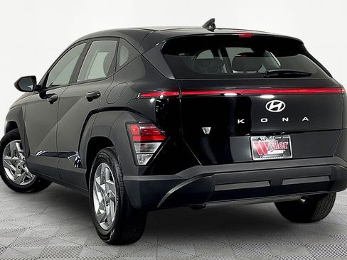 Certified 2026 Hyundai Kona SE FWD image 4